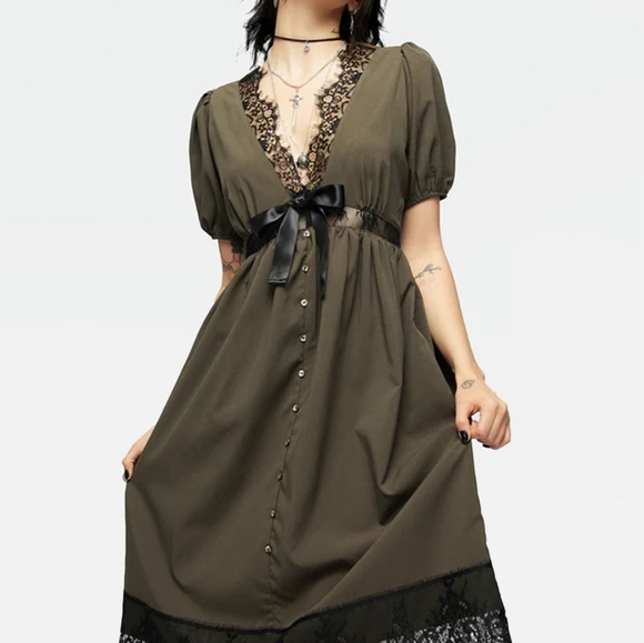 NWT - Disturbia - Mortuary Lace Button Up Midi Dress in Tea Leaf - Picture 4 of 8